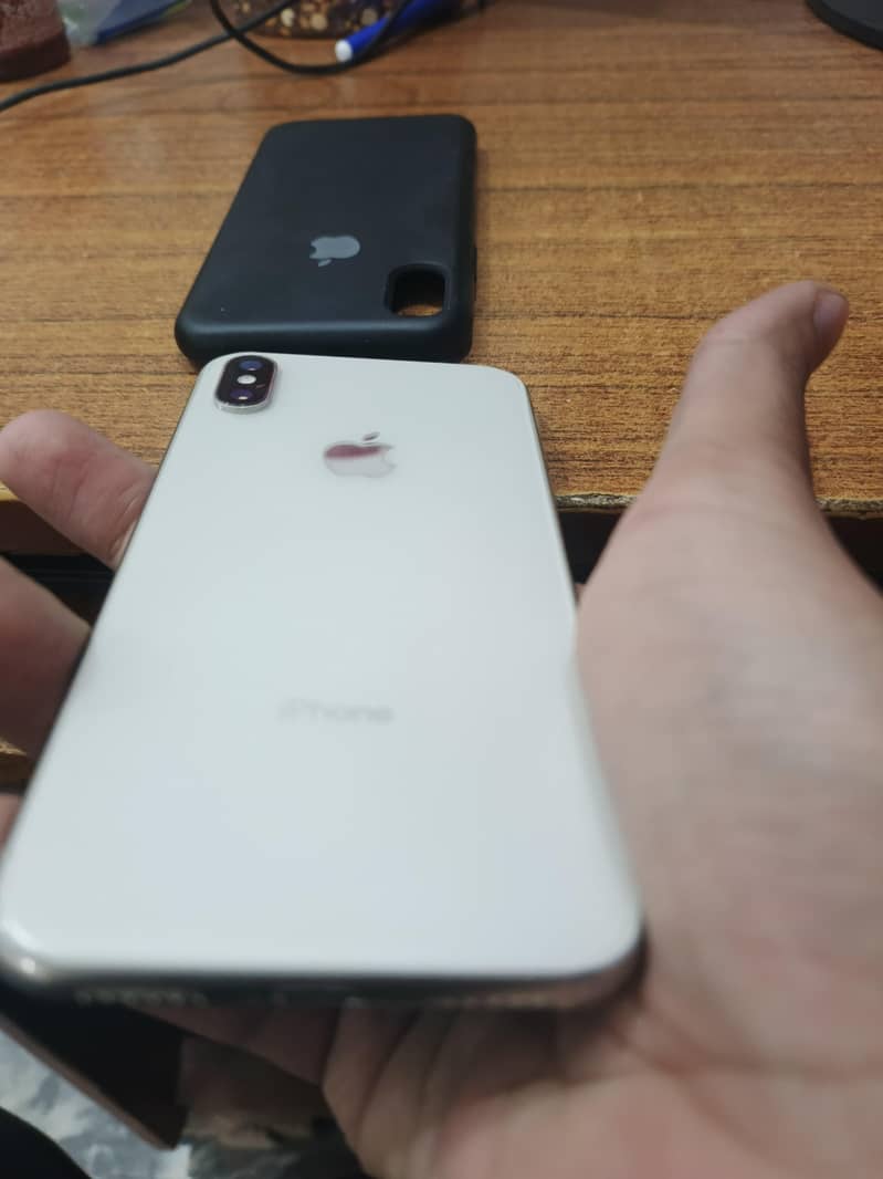 Apple iPhone X 0