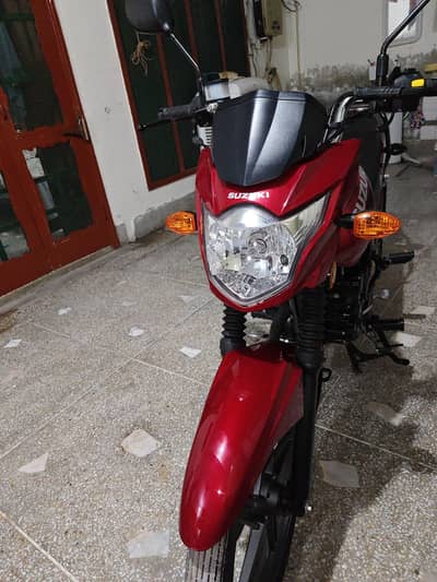 Suzuki GR 150 Brand New just 30 KM driven.
