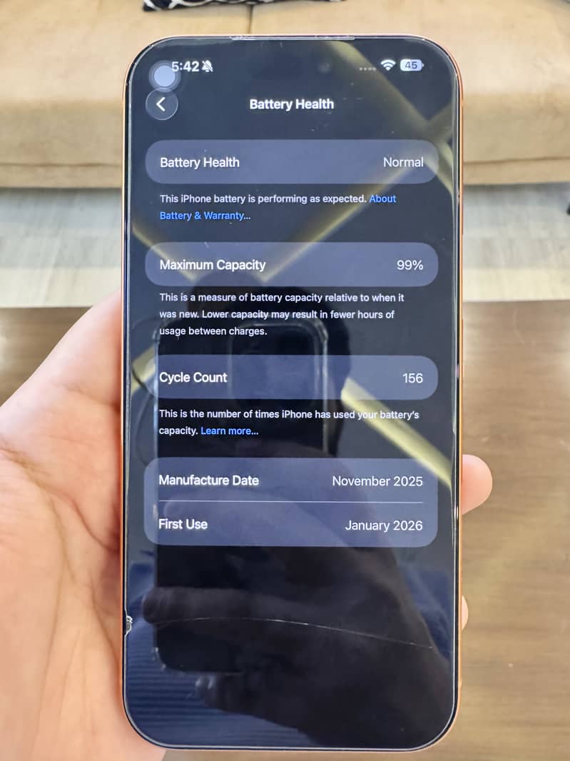 Apple iPhone 17 Pro Max 5