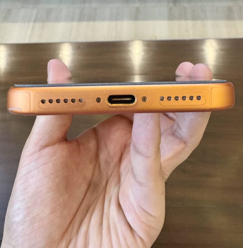 Apple iPhone 17 Pro Max 7