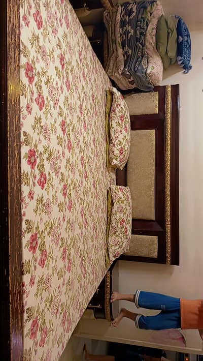 King size bed set