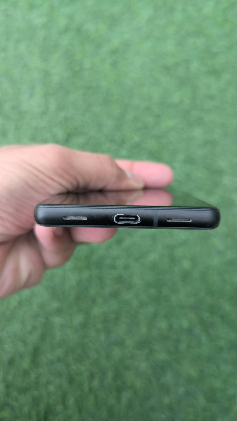 Google Pixel 6a 5