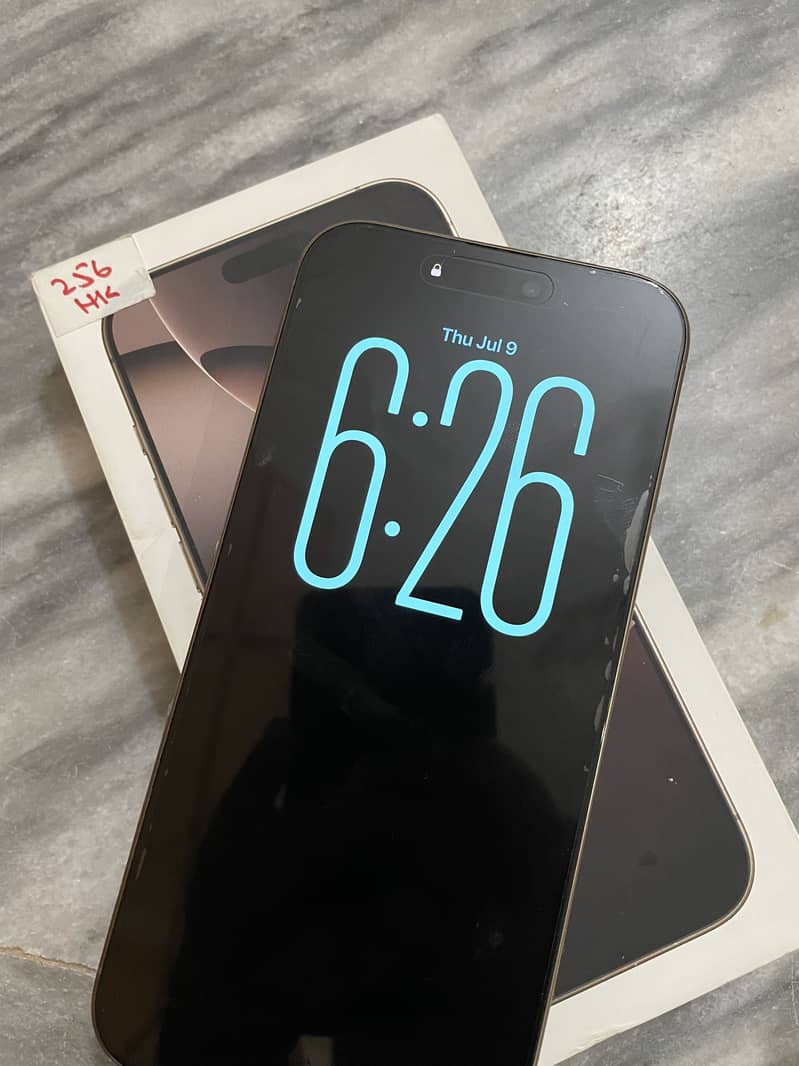 Apple iPhone 16 Pro Max 0