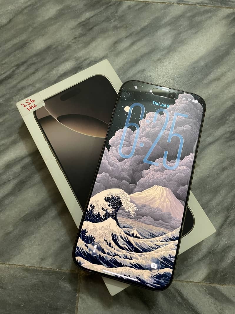 Apple iPhone 16 Pro Max 3