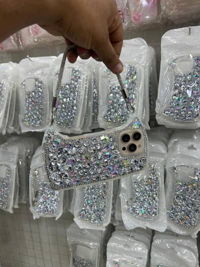 IPHONE COVERS