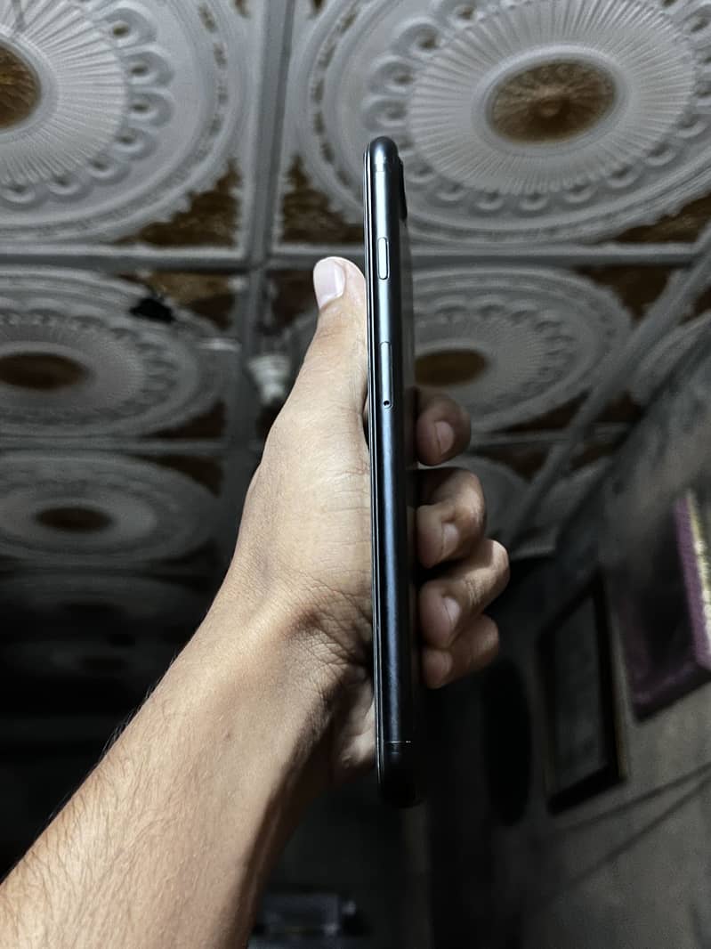 Apple iPhone 7 Plus 1
