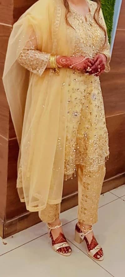 Elegant Wedding Dress – Used Once – 10/10
