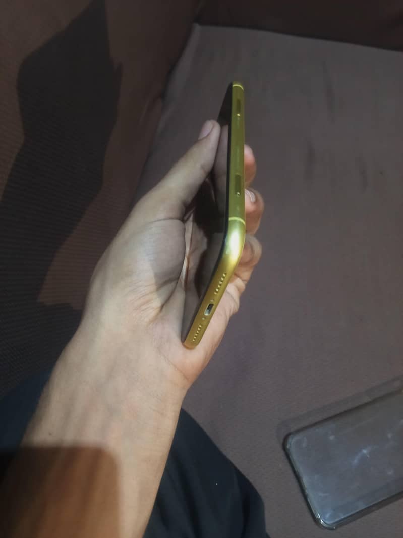 Apple iPhone 11 6