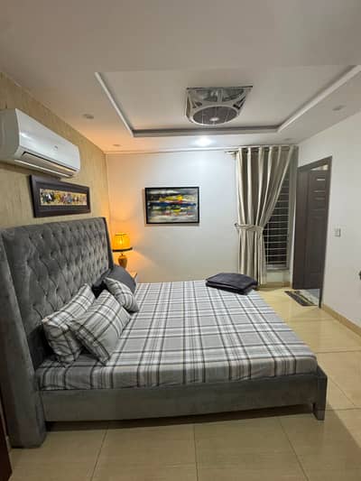Daily Basis 1 Bedroom Apartment Short Time For Rent Bahria Town Lhore