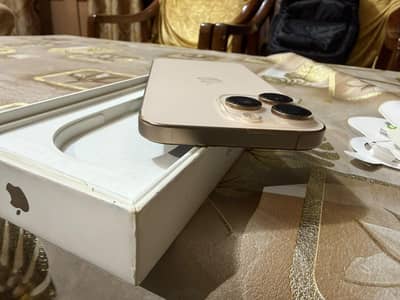 Apple iPhone 16 Pro Max jv