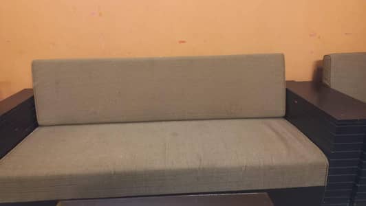 7 seater sofa with central table