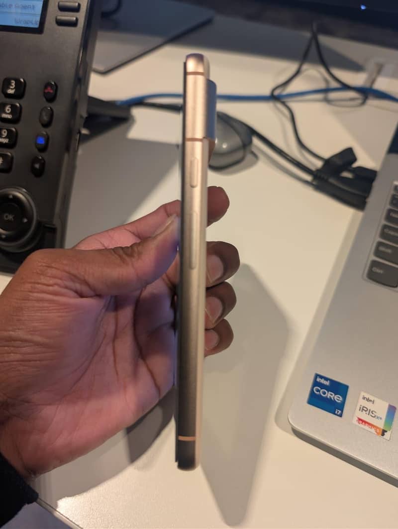 Google Pixel 8 2