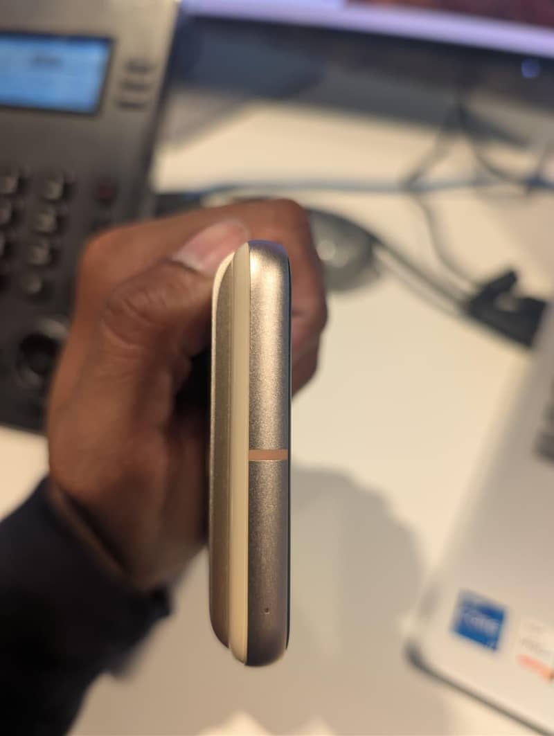 Google Pixel 8 4