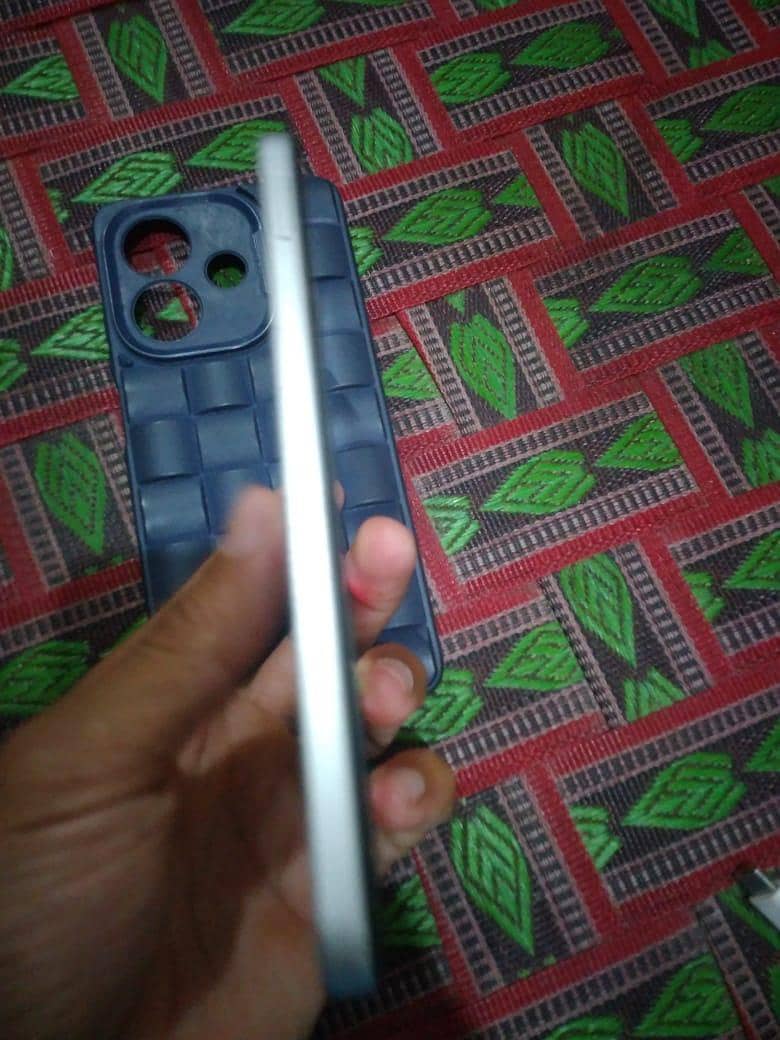 OPPO A3 4