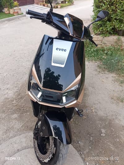 evee scooty S1 pro