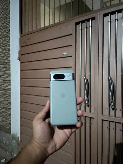 Google Pixel 8