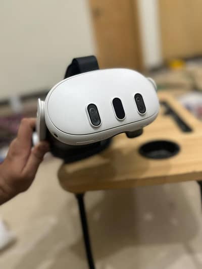 Meta Quest 3 512 gb VR ( Slightly Used ) with Additional Accessories