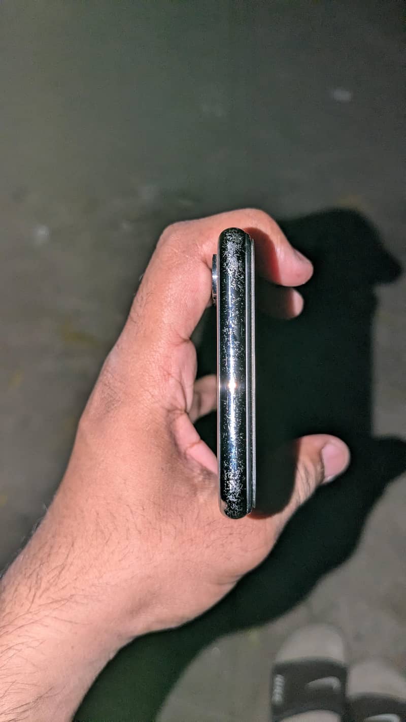 Apple iPhone X 5