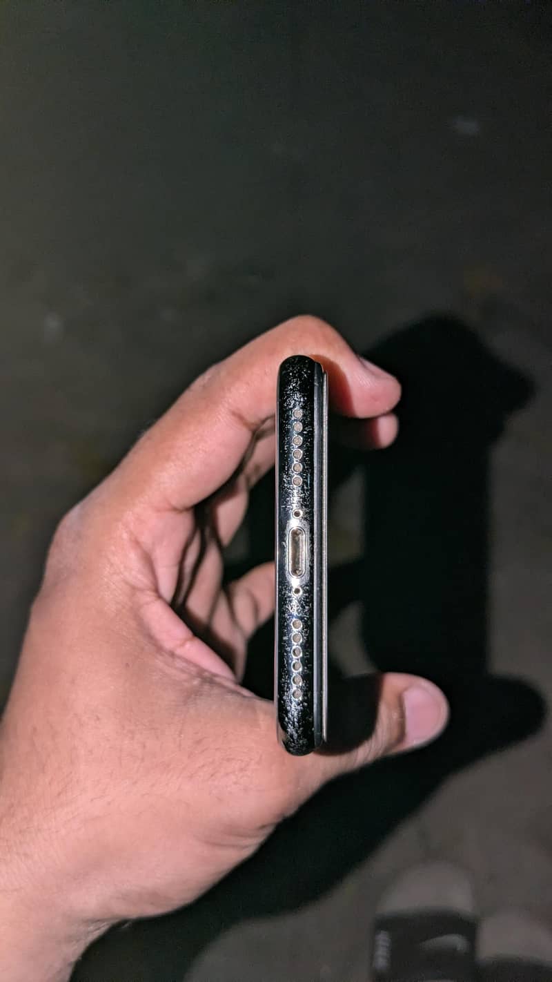Apple iPhone X 6