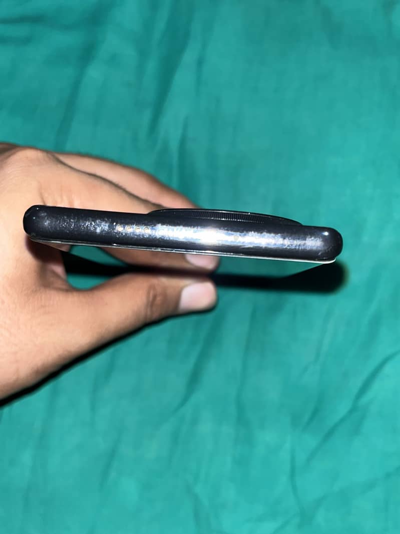 Tecno CAMON 30S 3