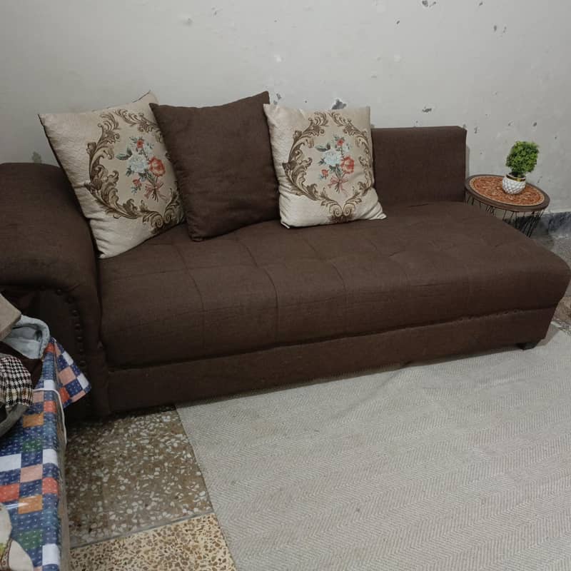 L shape  sofa 0