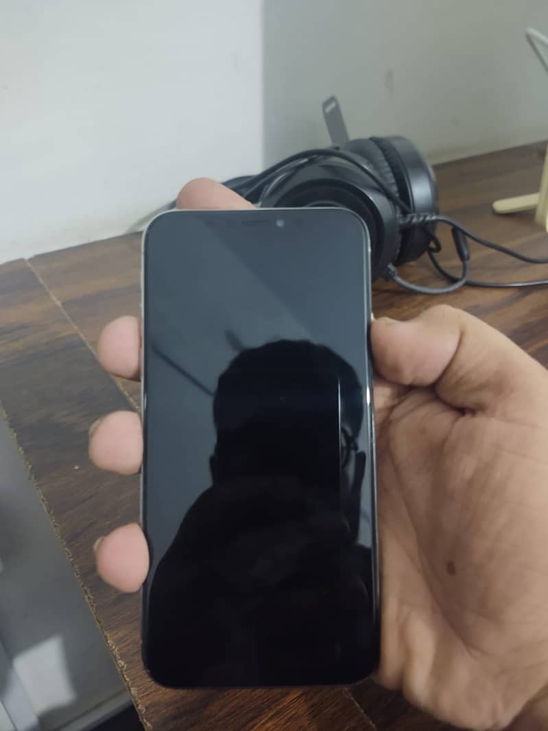 Apple iPhone X 2