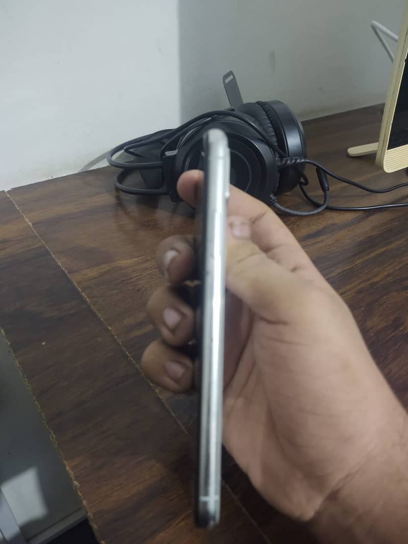 Apple iPhone X 7