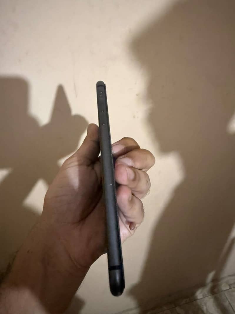 Apple iPhone 8 Plus 6