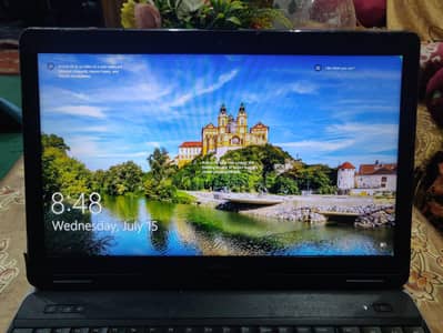 Dell i7 4Gen 8-250Gb ssd