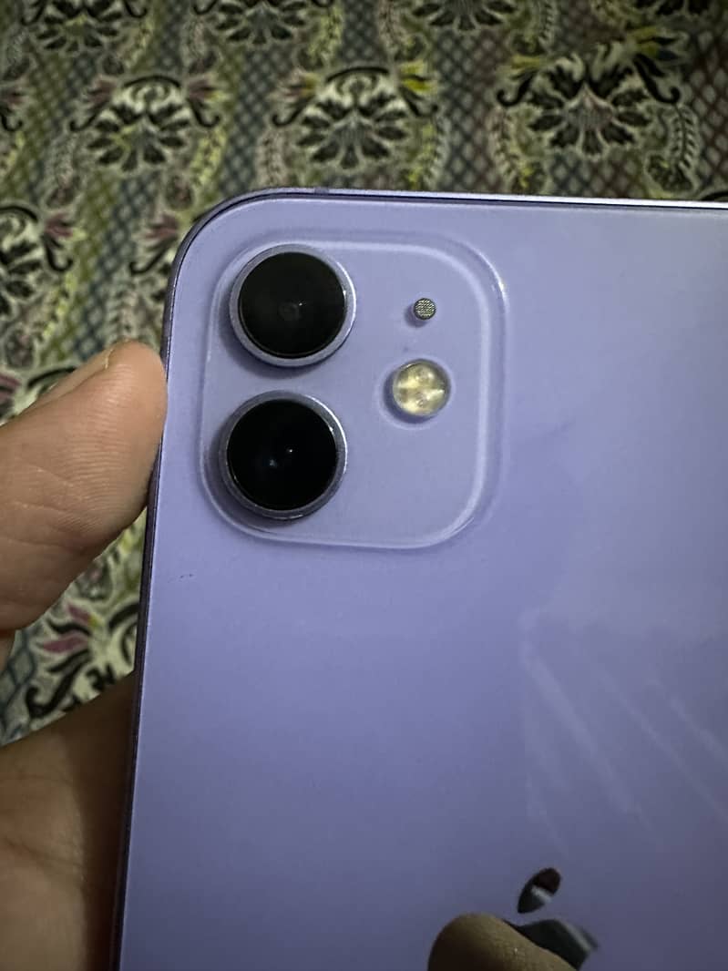 Apple iPhone 12 9