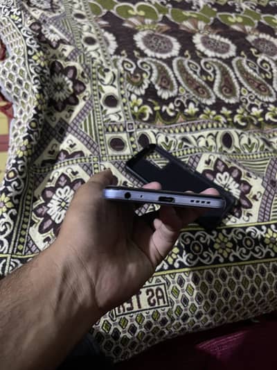 Official PTA approved 10/8 with box and charger 8+4 ram 128gb