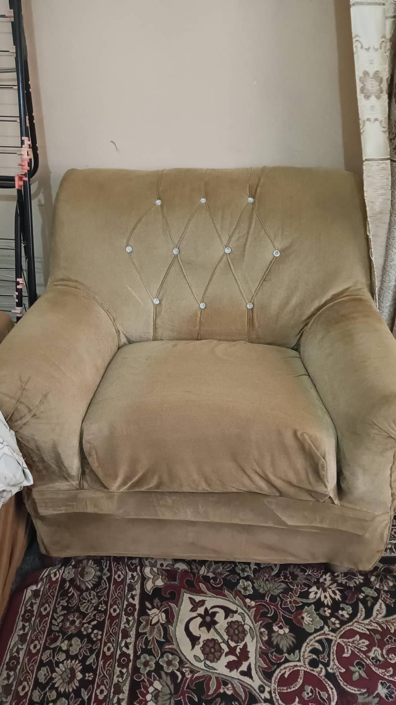 good condition sofa set 1