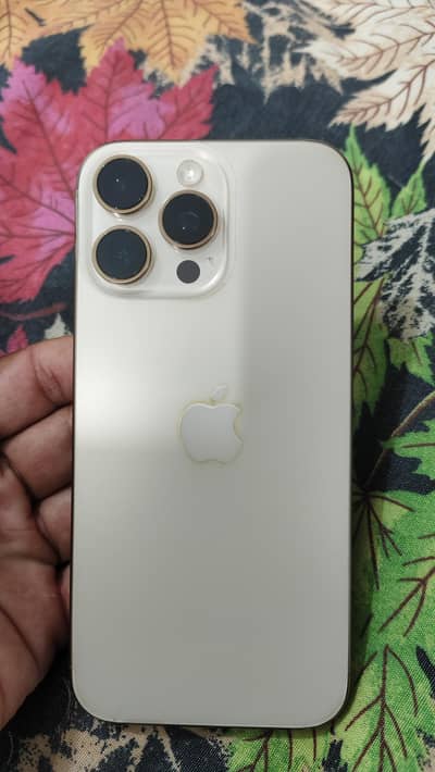 Apple iPhone 16 Pro Max (JV) LLA 99 bettery Health, 194 cycle count