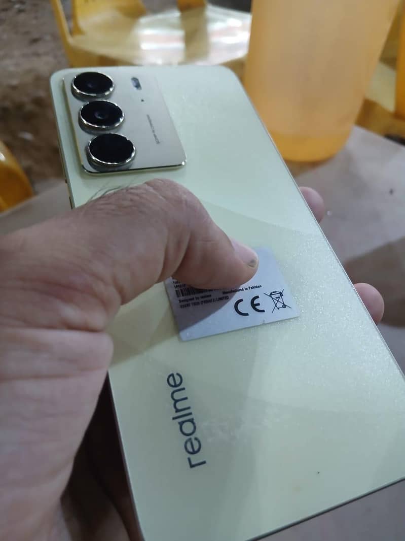 Realme C75 0
