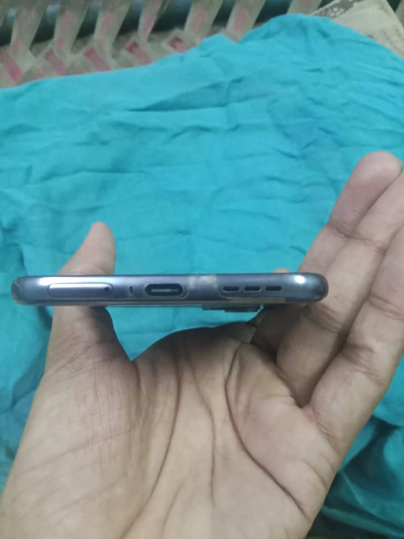 Tecno 40 pro plus 4
