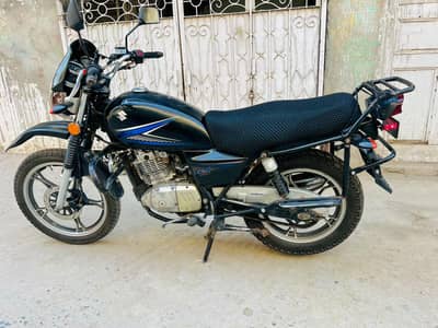 Suzuki gs 150