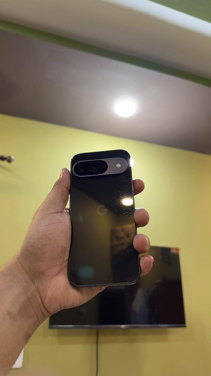 Google Pixel 9 5