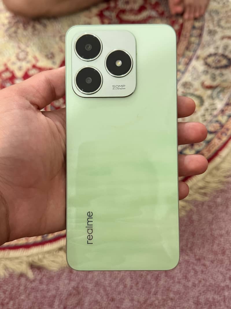 Realme C63 0