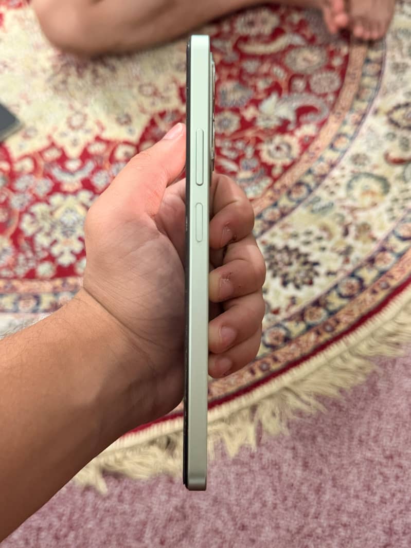 Realme C63 1