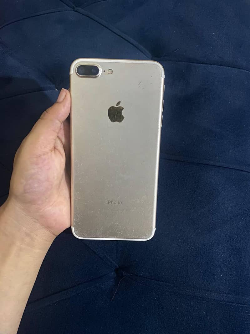 Apple iPhone 7 Plus 0