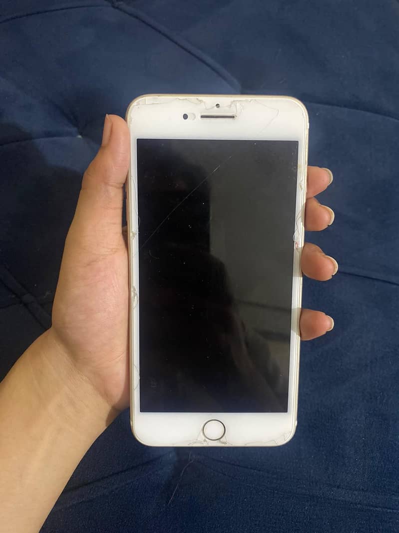 Apple iPhone 7 Plus 6