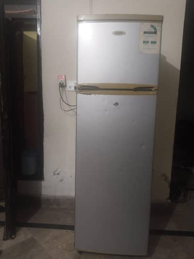 Arrow brand Medium Refrigerator