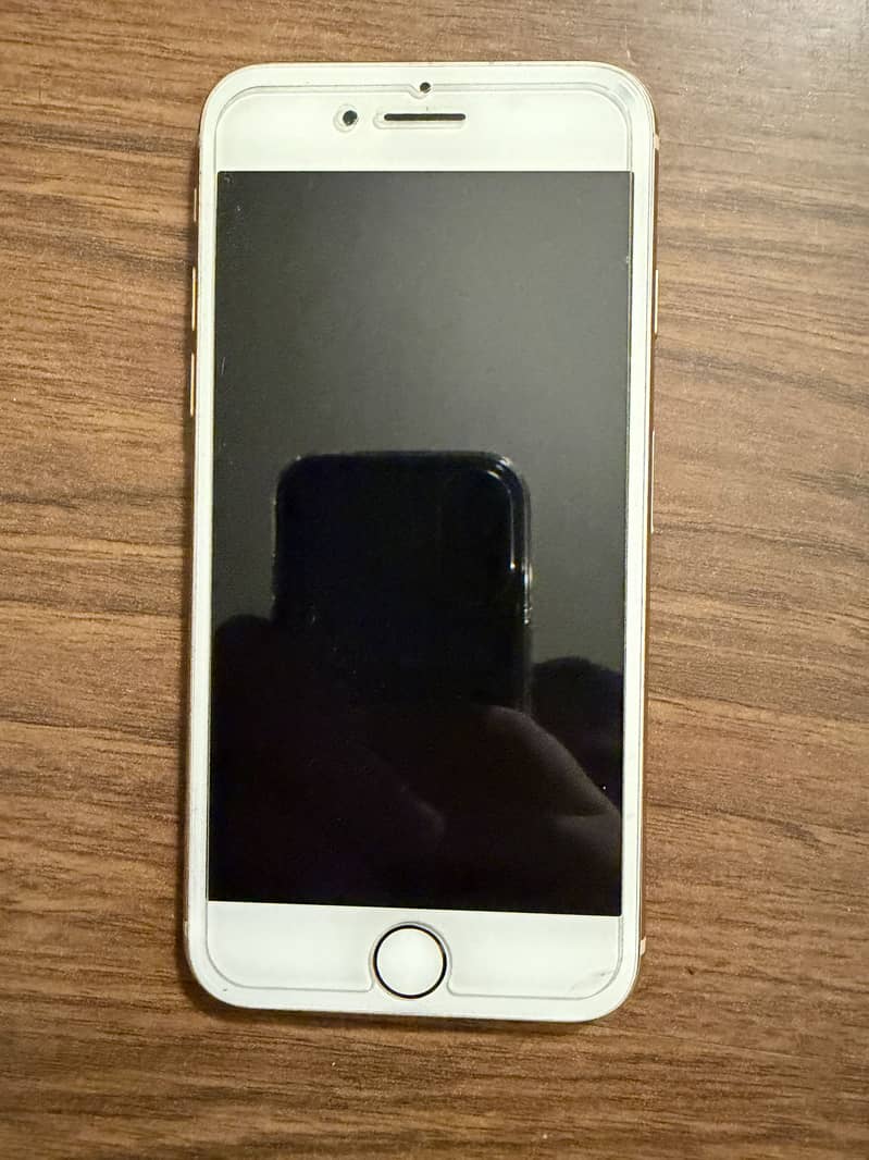 iPhone 8 - Mint condition 2