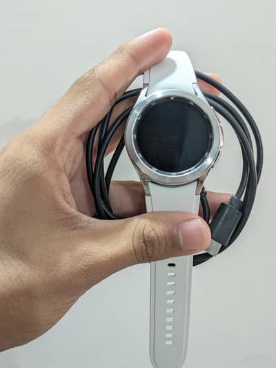 Samsung Galaxy watch 4 classic