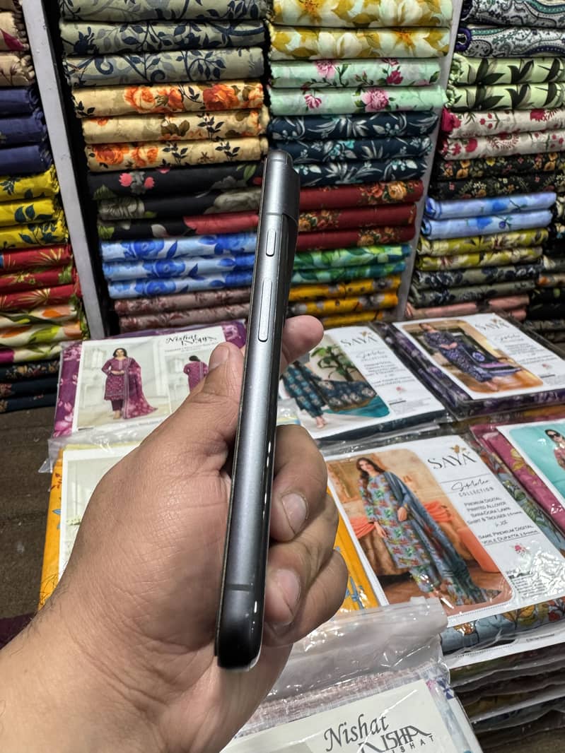 Google Pixel 8 2
