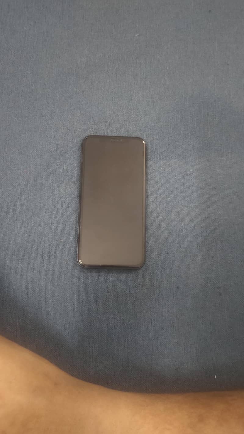 Apple iPhone X 3