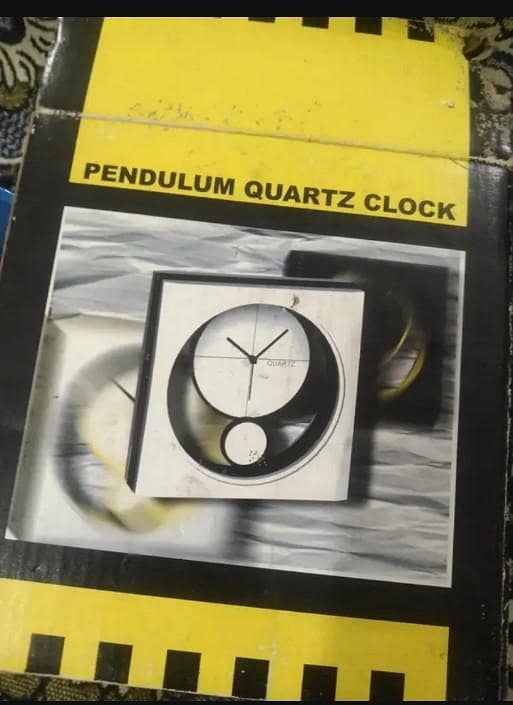 pendulum Quartz Clock 0
