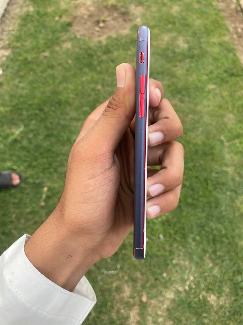 Apple iPhone 7 7