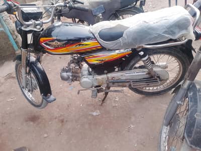super star 2020 puri bike genuine ha all oky urgent sell only serious