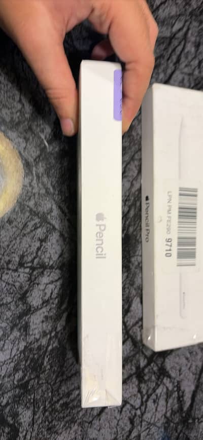 Apple Pencil pro and Apple pencil 2